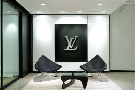 louis vuitton corporate office toronto|contact Louis Vuitton corporate office.